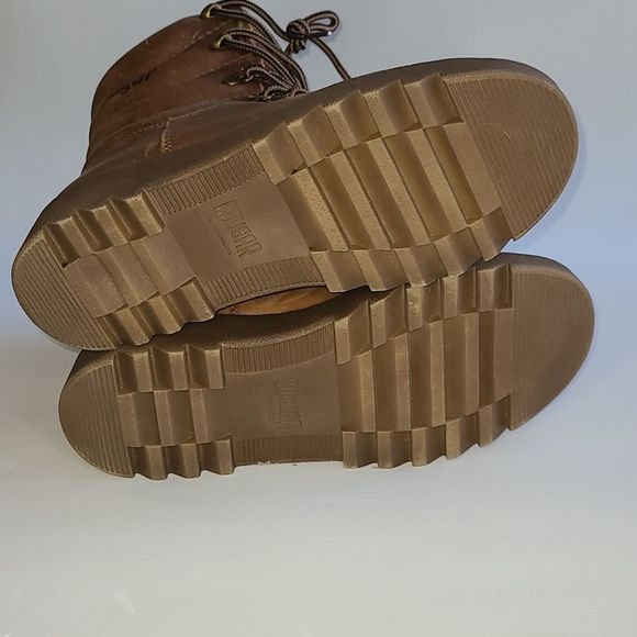 COUGAR Orginal Pillow Boot